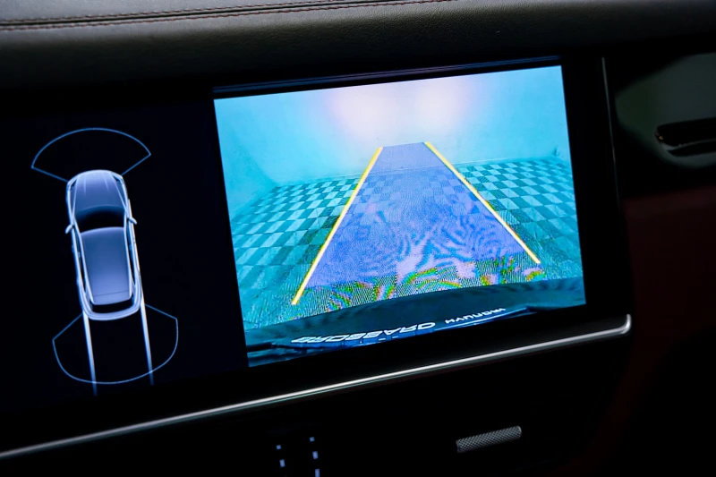 Porsche Cayenne E-HYBRID С РЕГИСТРАЦИЯ & АВТО КРЕДИТ, снимка 10 - Автомобили и джипове - 53524680