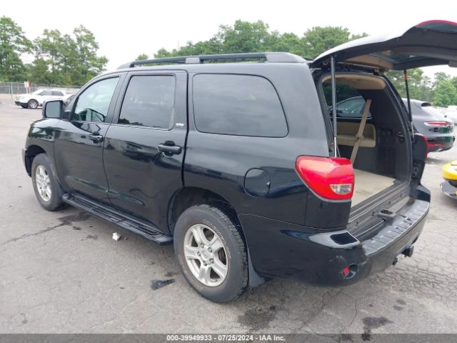 Toyota Sequoia SR5, снимка 3 - Автомобили и джипове - 47213174