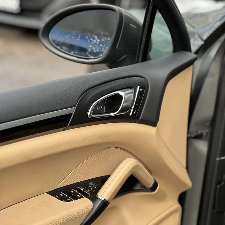 Porsche Cayenne * Type 92A * CARFAX * ЦЕНА ДО БГ, снимка 14 - Автомобили и джипове - 53112974