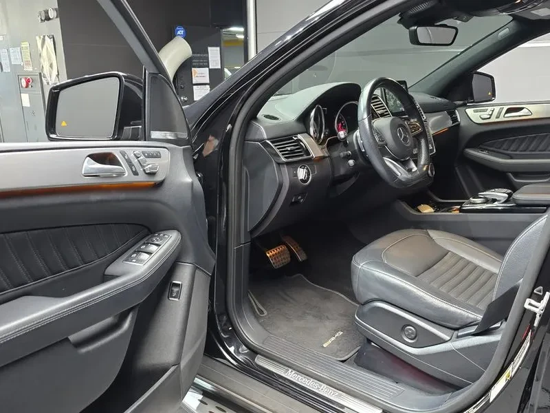 Mercedes-Benz GLC 350 D 4Matic Coupe, снимка 10 - Автомобили и джипове - 54917627