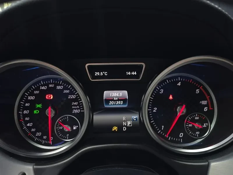 Mercedes-Benz GLC 350 D 4Matic Coupe, снимка 8 - Автомобили и джипове - 54917627