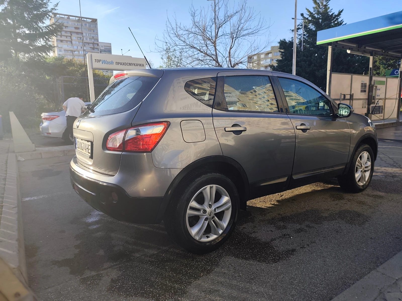 Nissan Qashqai, снимка 5 - Автомобили и джипове - 54314446