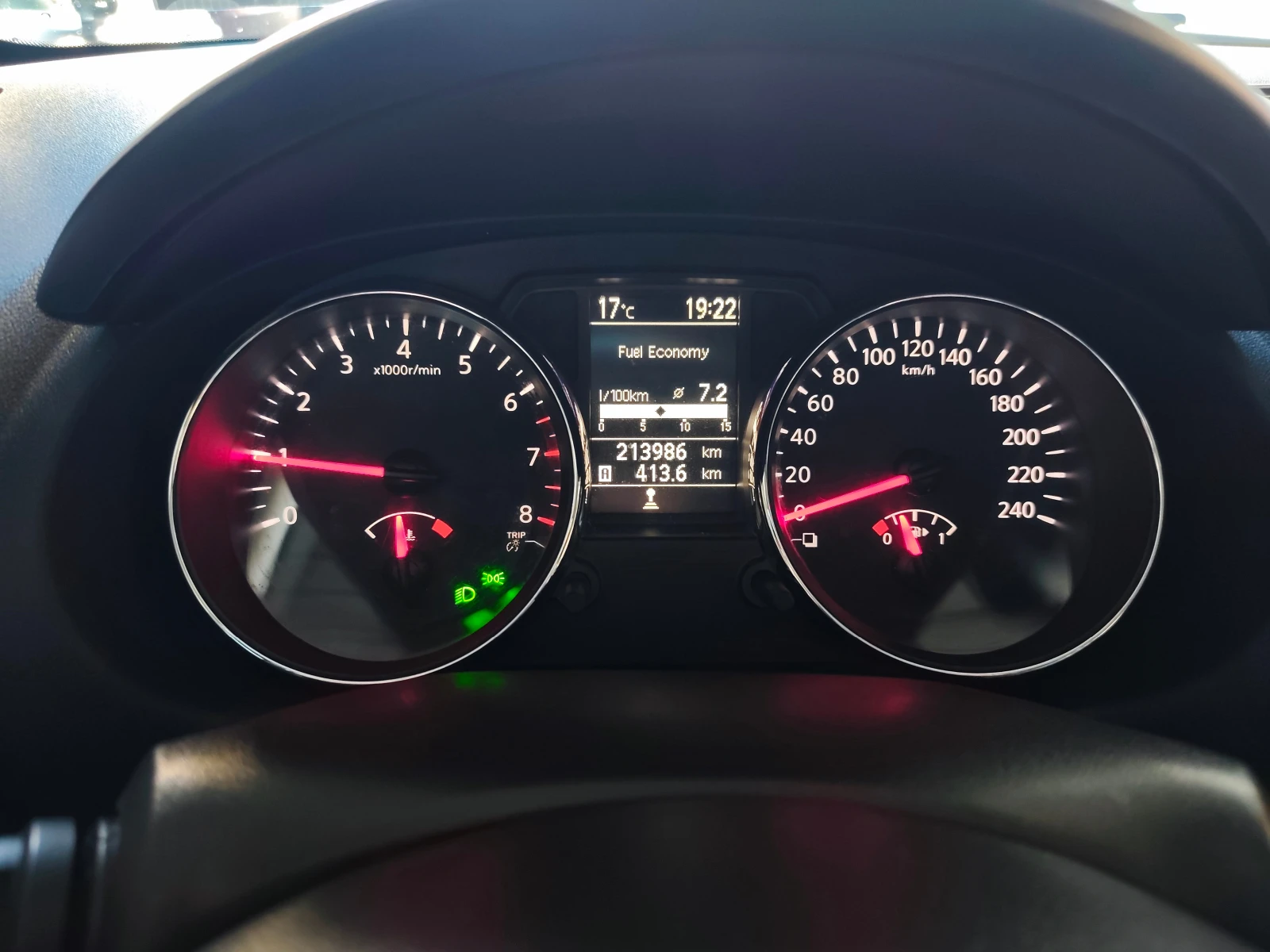 Nissan Qashqai, снимка 11 - Автомобили и джипове - 54314446