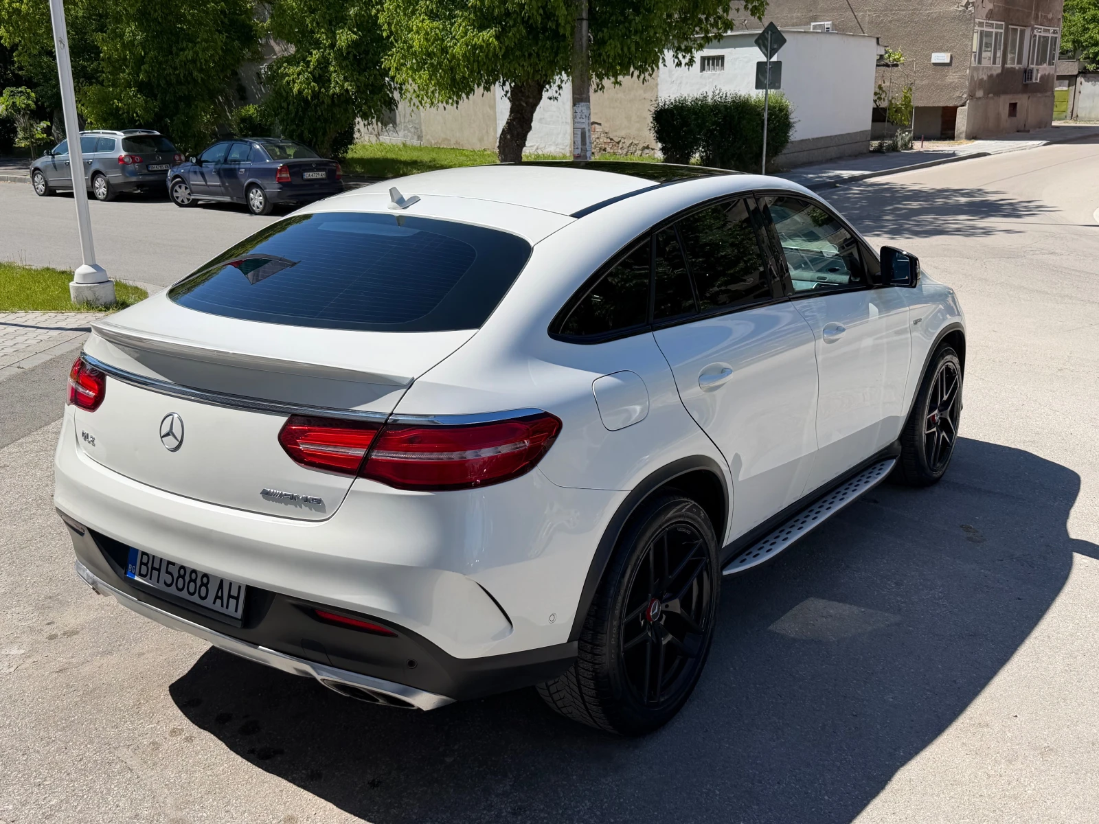 Mercedes-Benz GLE 350 1-СОБСТВЕНИК ПОДЪРЖАН МЕРЦЕДЕС, снимка 4 - Автомобили и джипове - 54564787