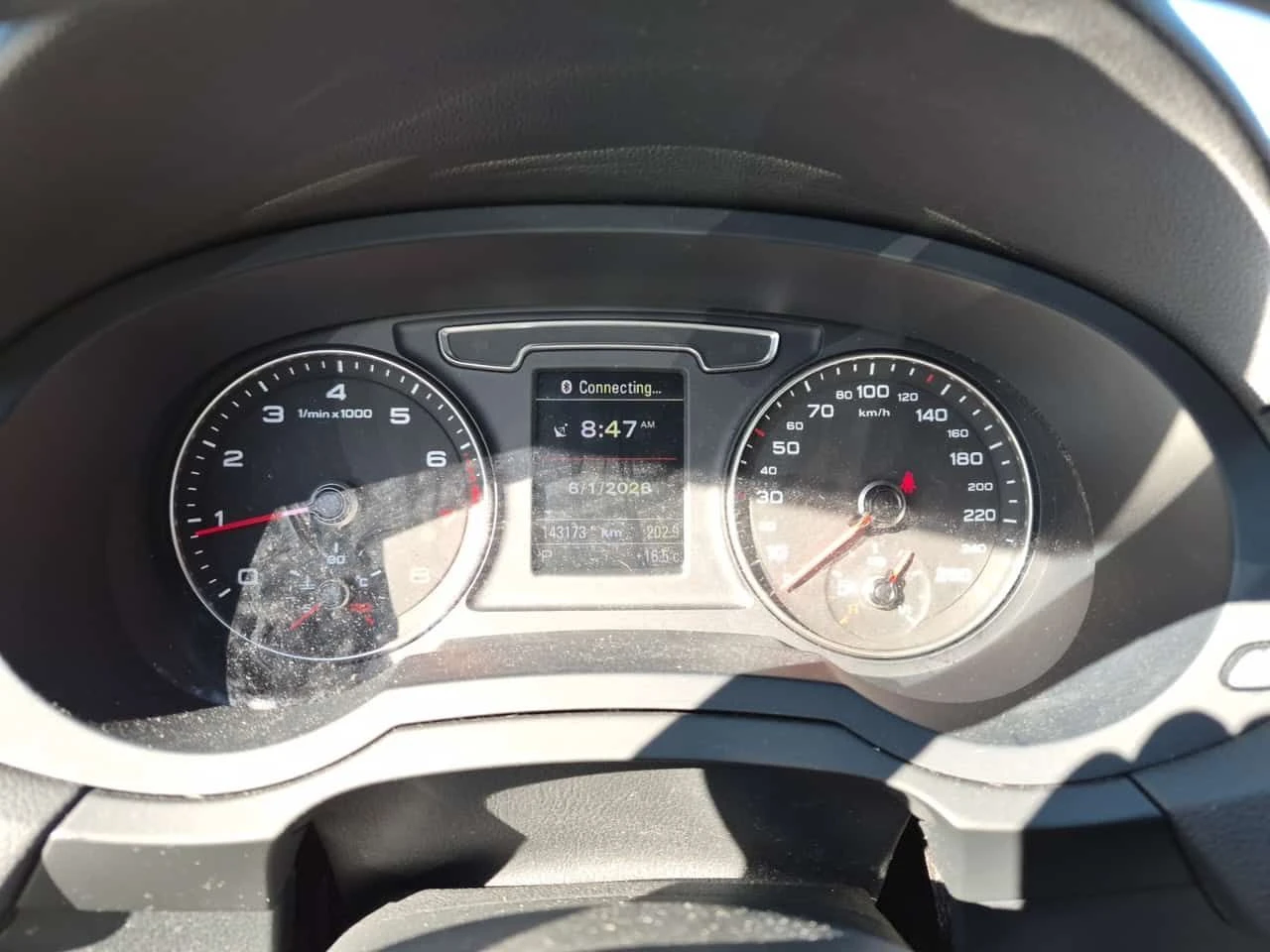 Audi Q3 | TECHNIK | CARFAX | БЕЗ ПЪРВОНАЧАЛНА ВНОСКА, снимка 11 - Автомобили и джипове - 55094319