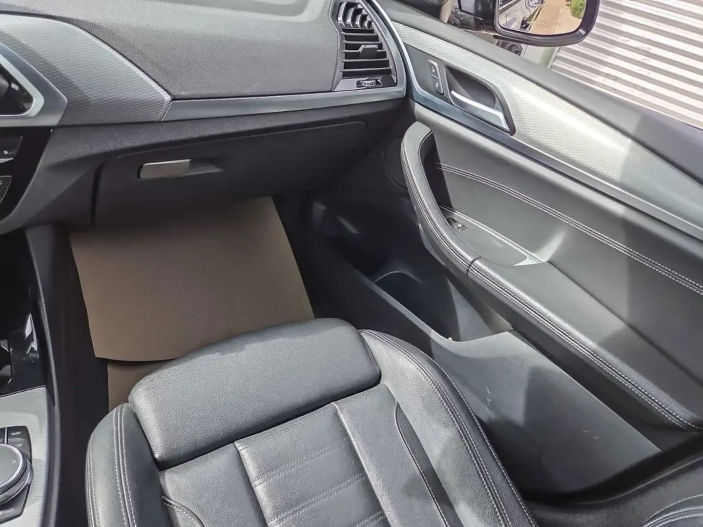 BMW X3 M40I* ДИГИТАЛНО* ТАБЛО* ПОДГРЕВ* КАМЕРА* КЕЙЛЕС* М, снимка 7 - Автомобили и джипове - 55278122