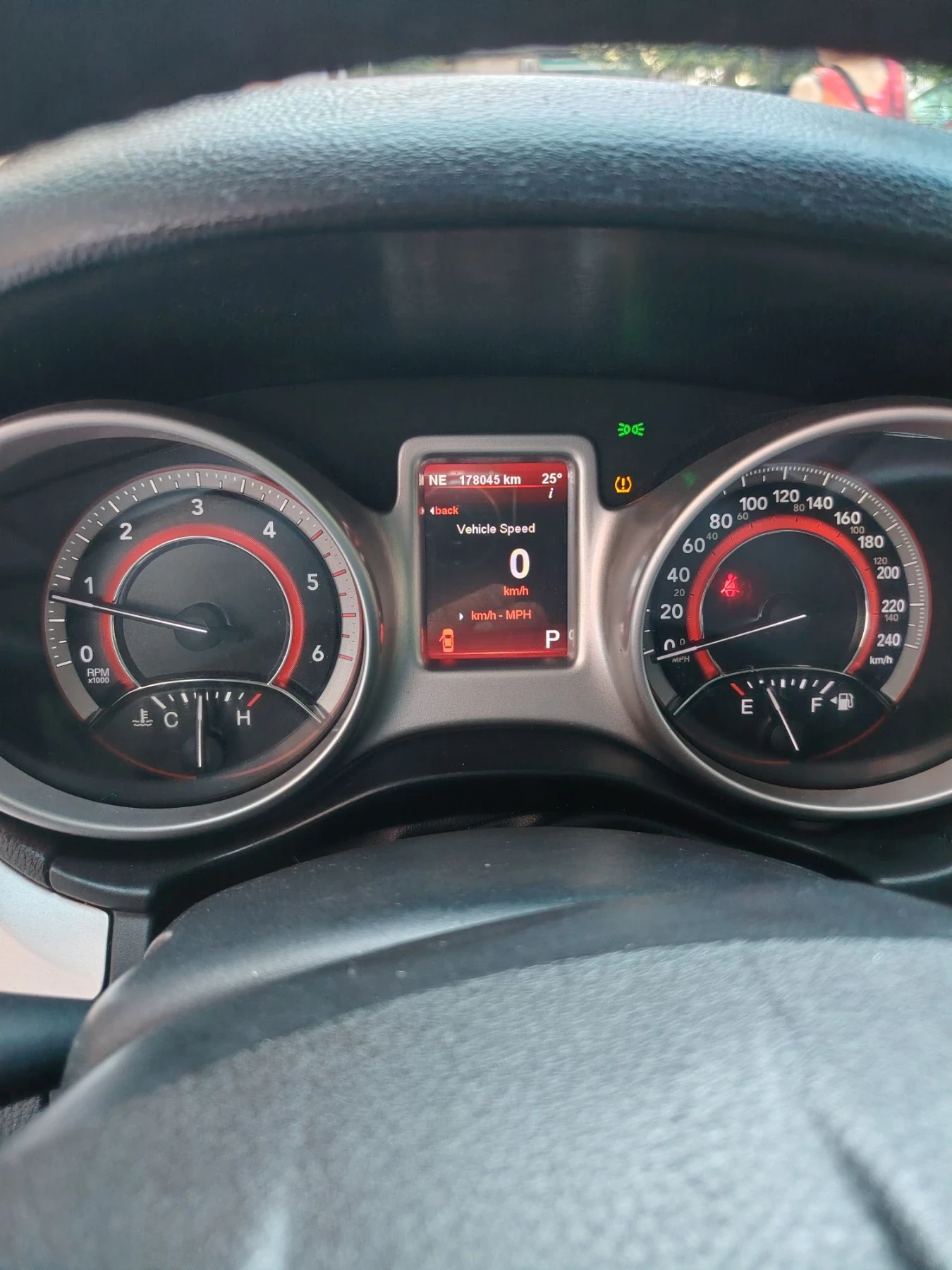 Fiat Freemont, снимка 9 - Автомобили и джипове - 55597029