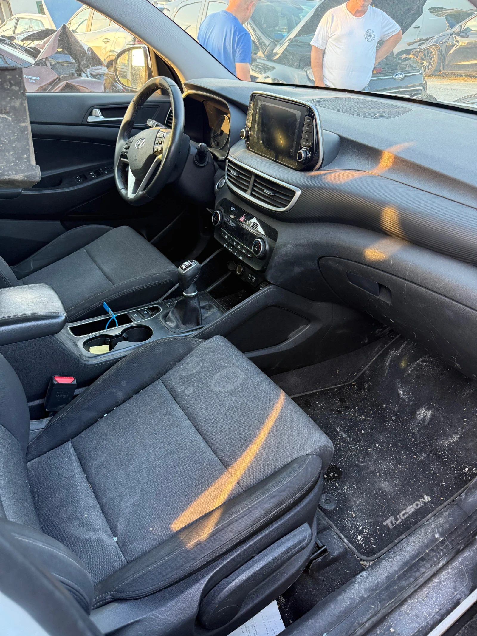 Hyundai Tucson 1.6CRDI, снимка 5 - Автомобили и джипове - 55774454
