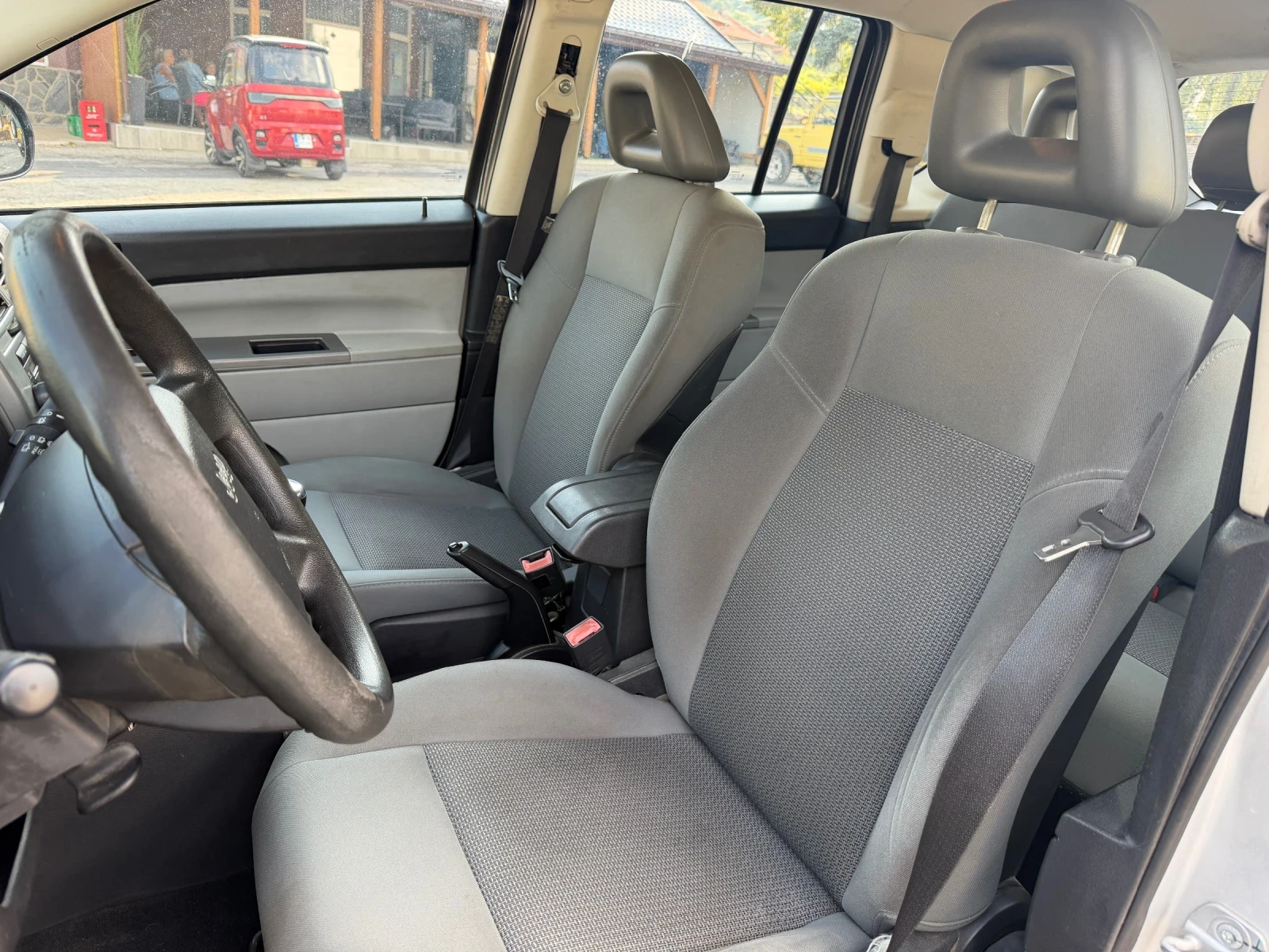 Jeep Compass / 2.0D / 4X4 / 140 HP /, снимка 11 - Автомобили и джипове - 55795977