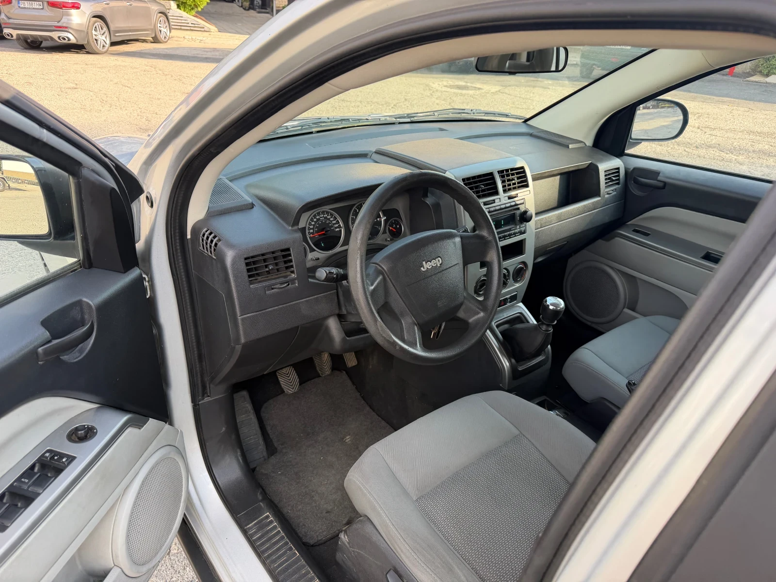 Jeep Compass / 2.0D / 4X4 / 140 HP /, снимка 9 - Автомобили и джипове - 55795977
