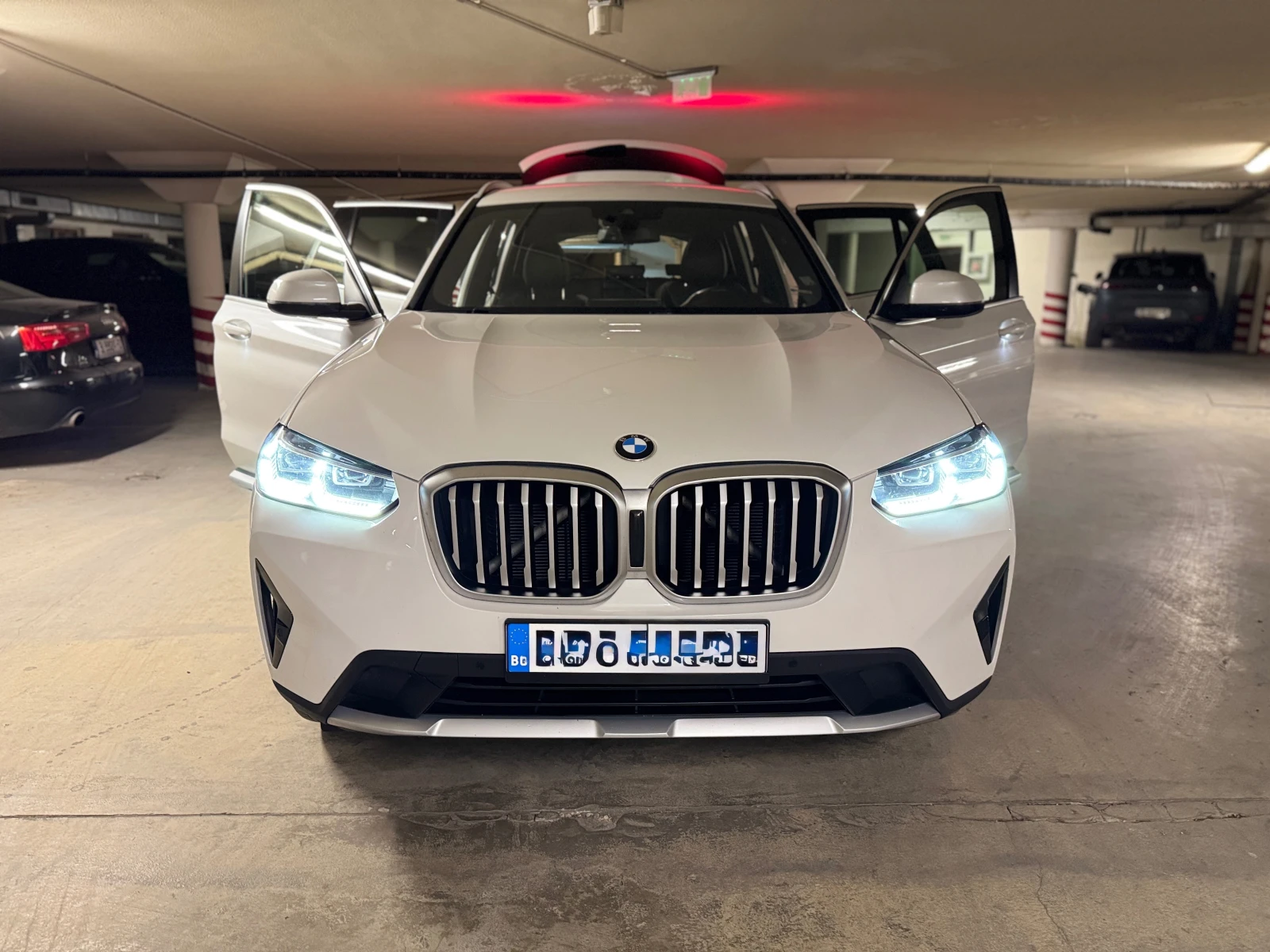 BMW X3 XDRIVE 30I * CAMERA * LINE ASSIST * CARPLAY , снимка 2 - Автомобили и джипове - 55879786