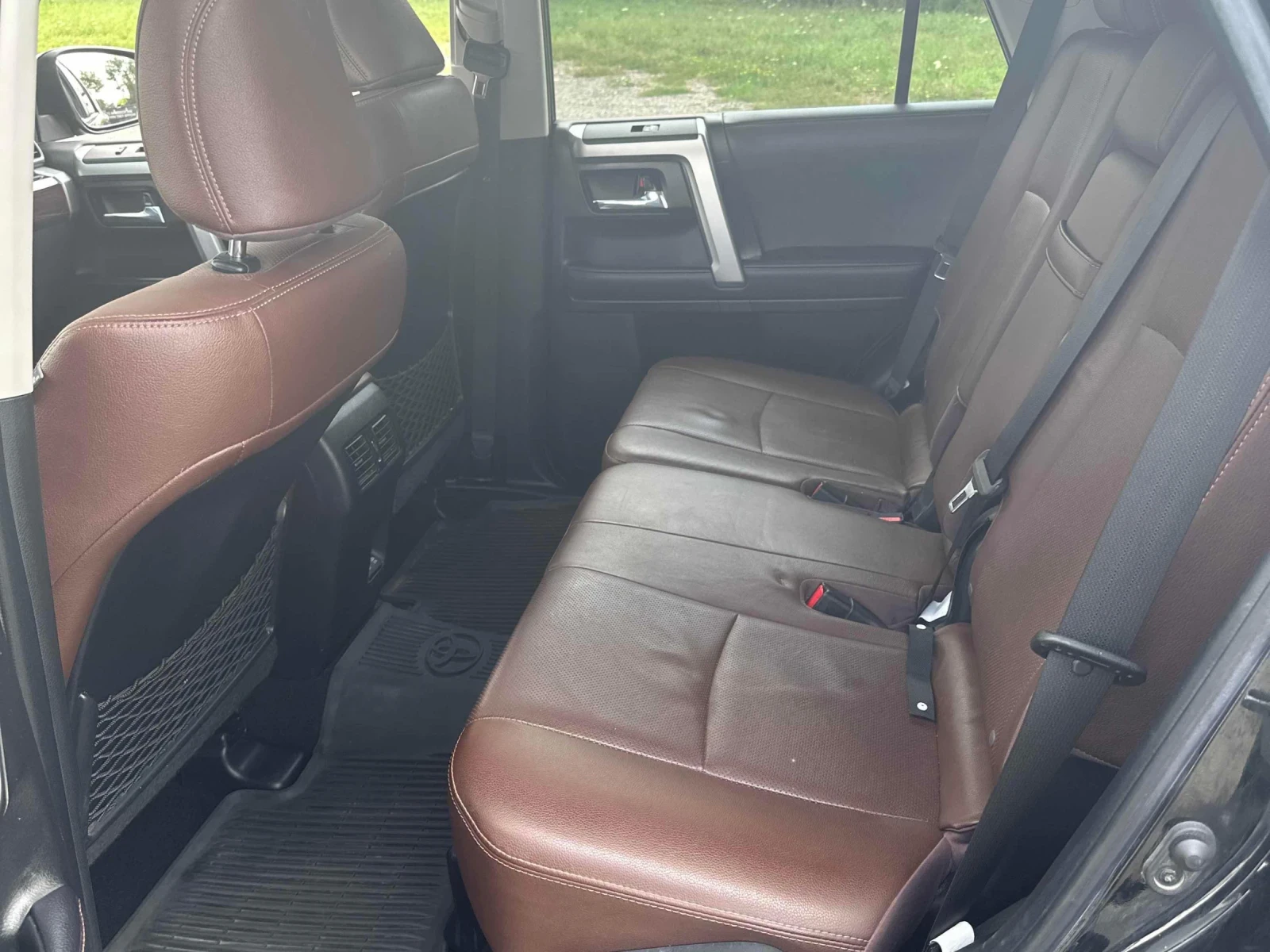 Toyota 4runner 4х4* Back cam* Шибидах* Обдух* JBL* Keyless* , снимка 11 - Автомобили и джипове - 55978397