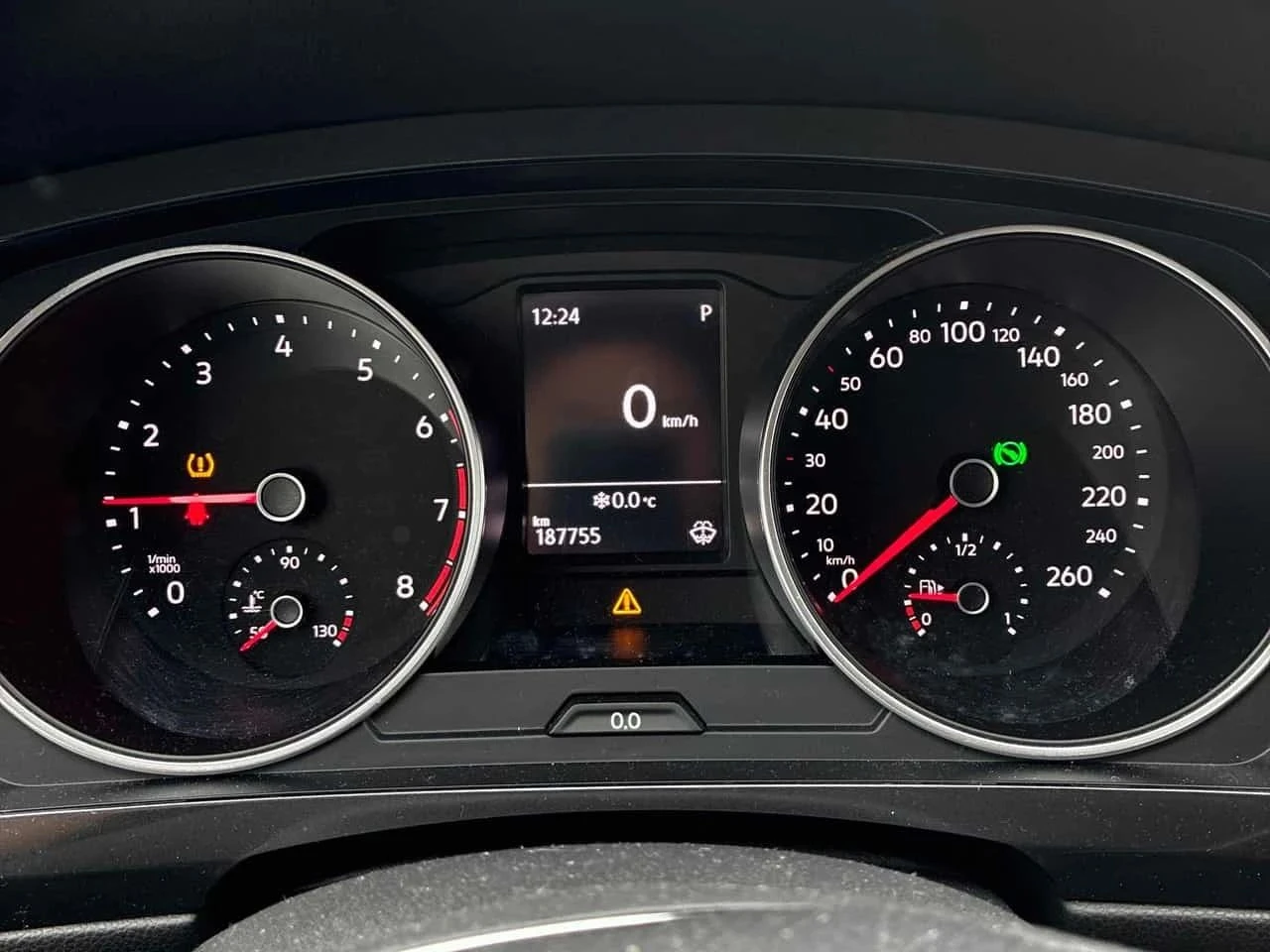 VW Tiguan, снимка 8 - Автомобили и джипове - 56714992