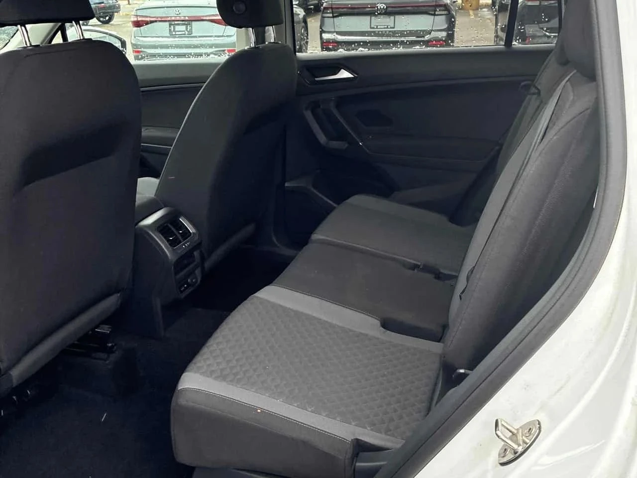 VW Tiguan, снимка 13 - Автомобили и джипове - 56714992