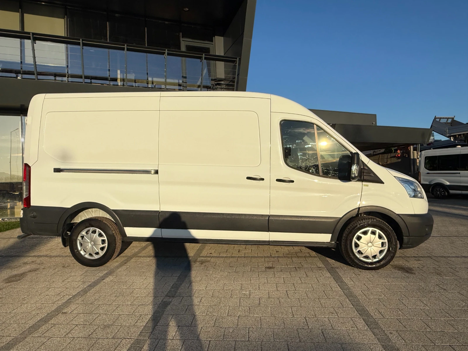 Ford Transit 2.2TDCI Клима Euro 5 L2H2  - изображение 8