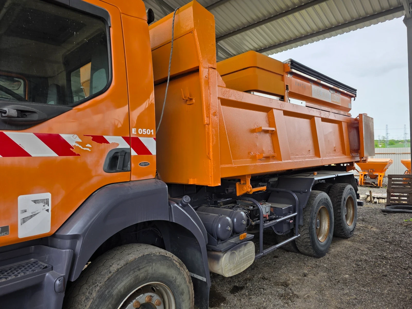 Renault Kerax Самосвал снегорин 6х4 370dci, снимка 6 - Камиони - 54475643