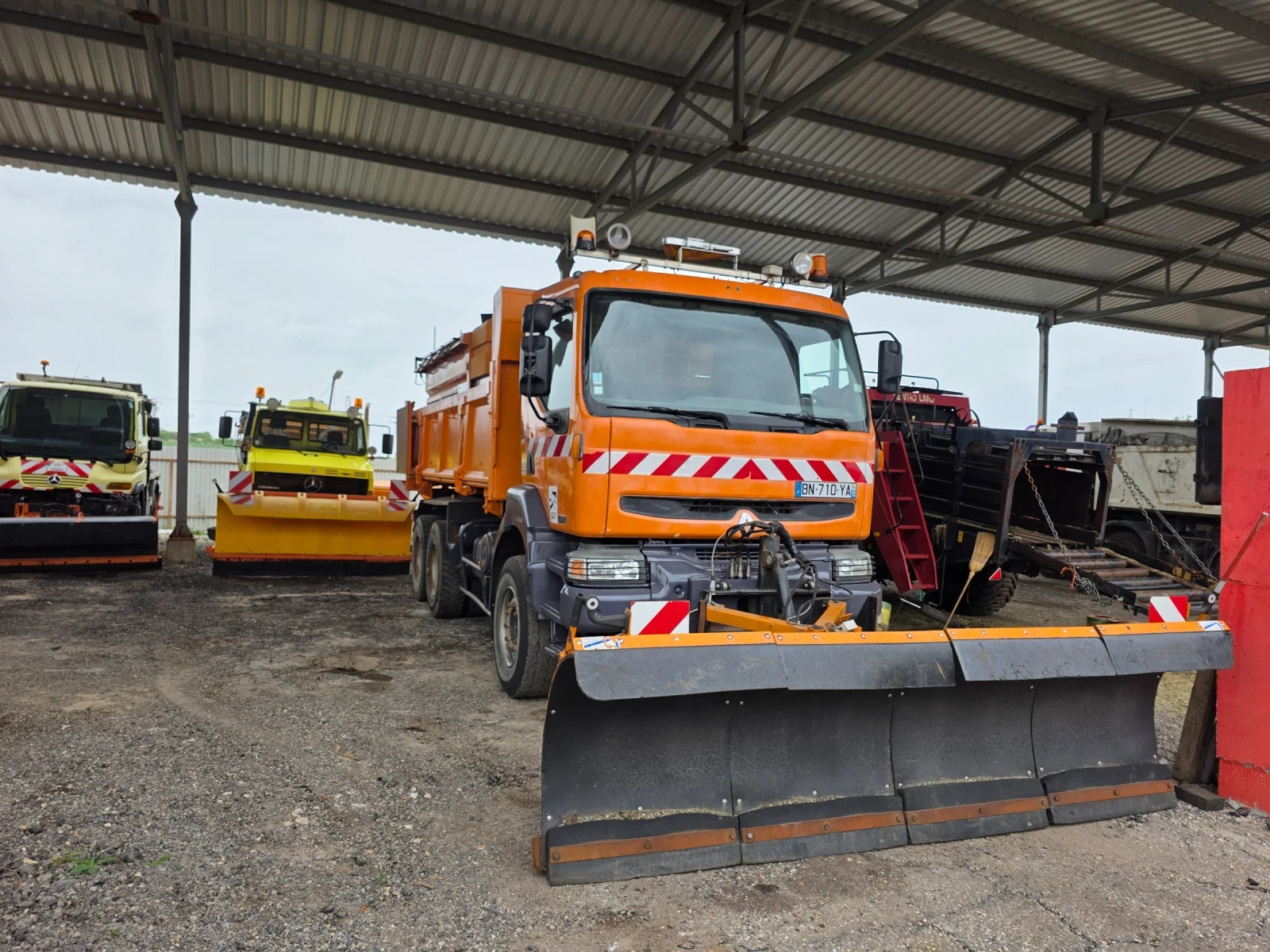 Renault Kerax Самосвал снегорин 6х4 370dci, снимка 2 - Камиони - 54475643