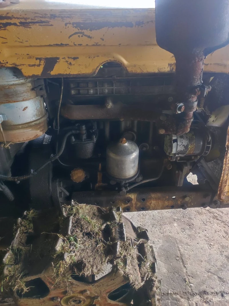 Трактор Болгар Т60В , снимка 3 - Селскостопанска техника - 53344751