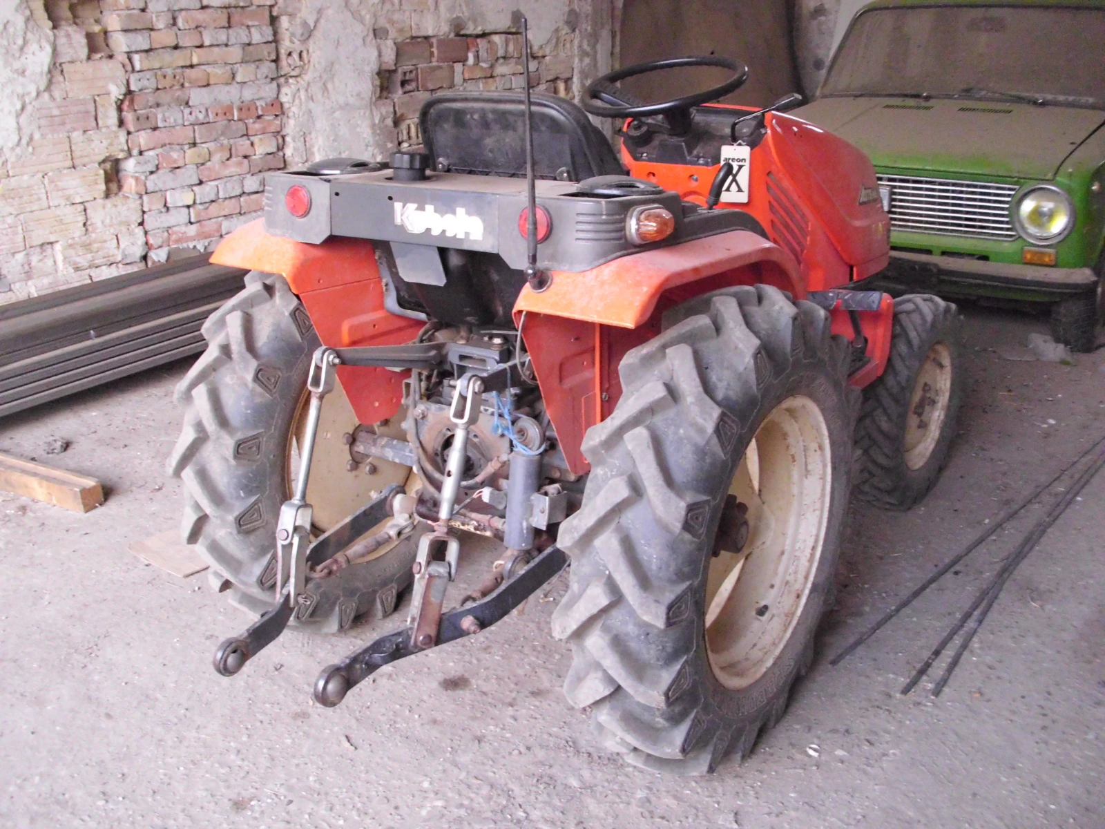 Трактор Kubota 4х4, снимка 4 - Селскостопанска техника - 54176750