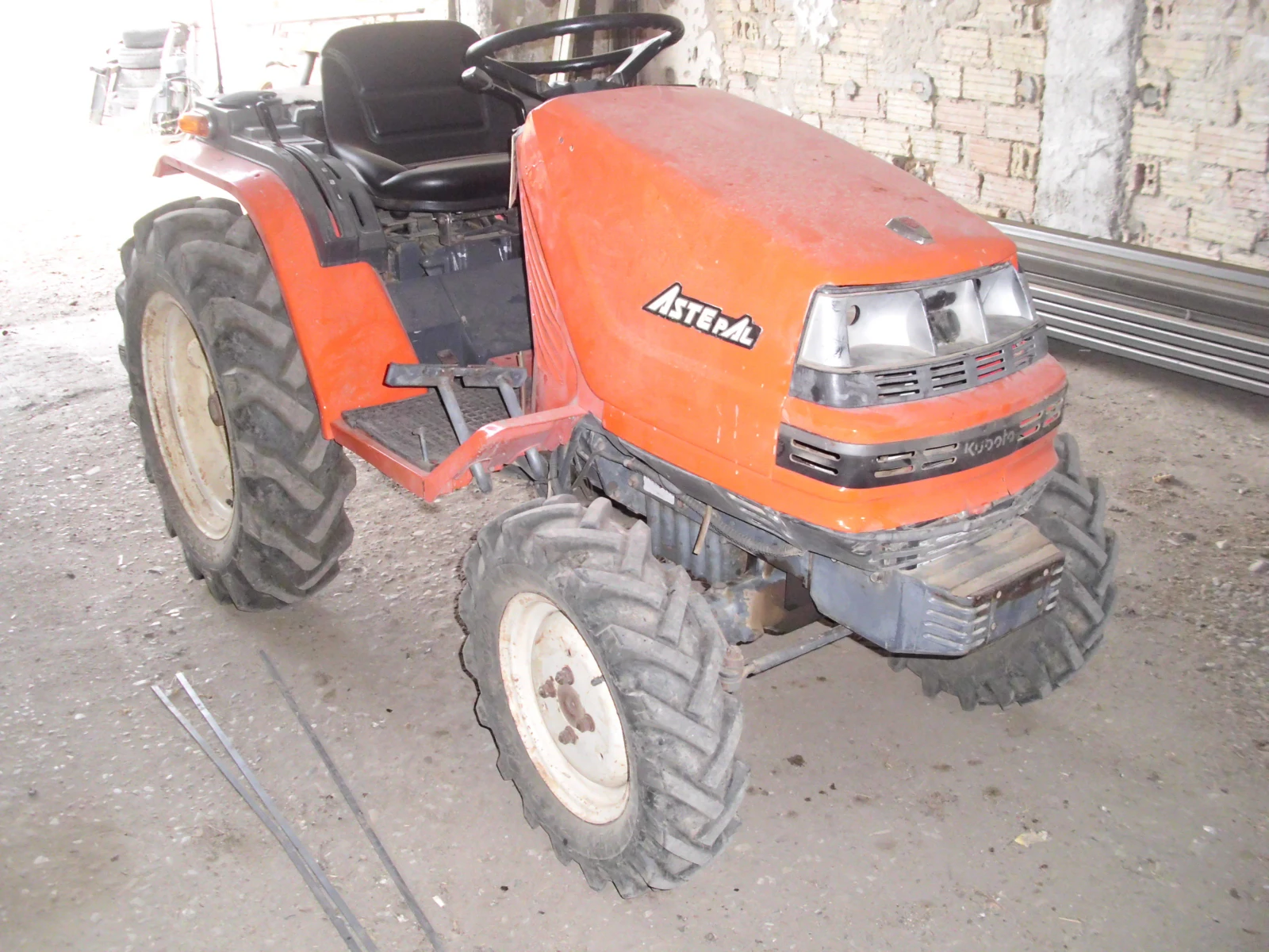 Трактор Kubota 4х4