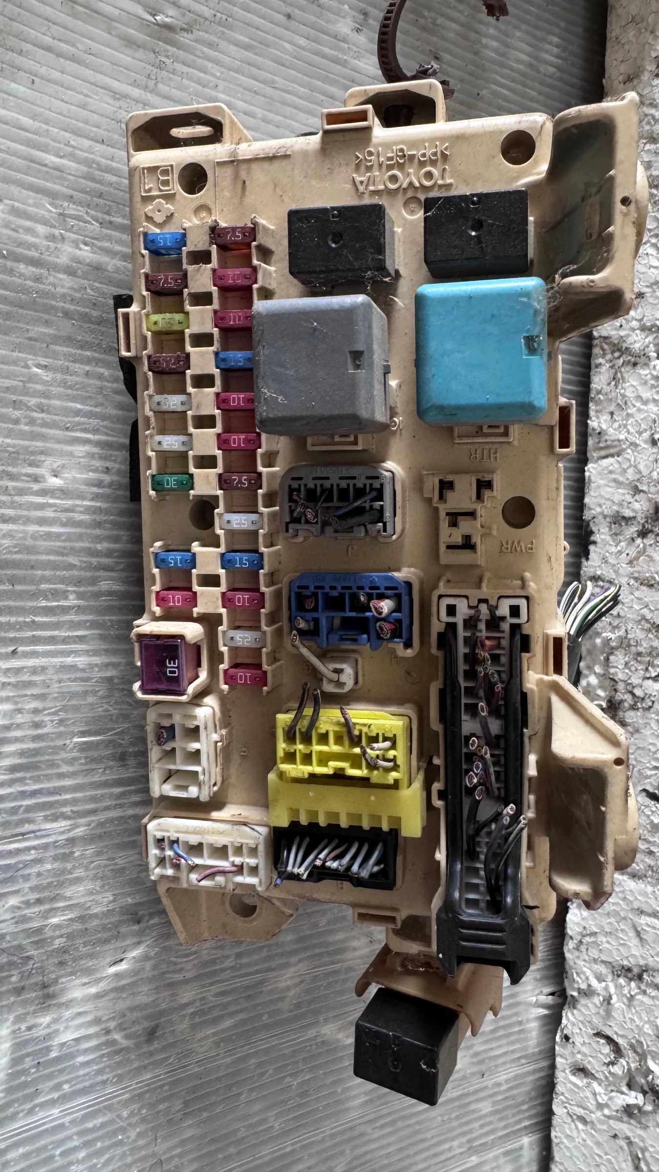 ��������� ����� (������� ����� BSI / BSM ) �� Toyota Avensis - 89221-44030 | Mobile.bg � ����������� 1