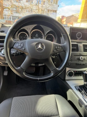 Mercedes-Benz C 220, снимка 11