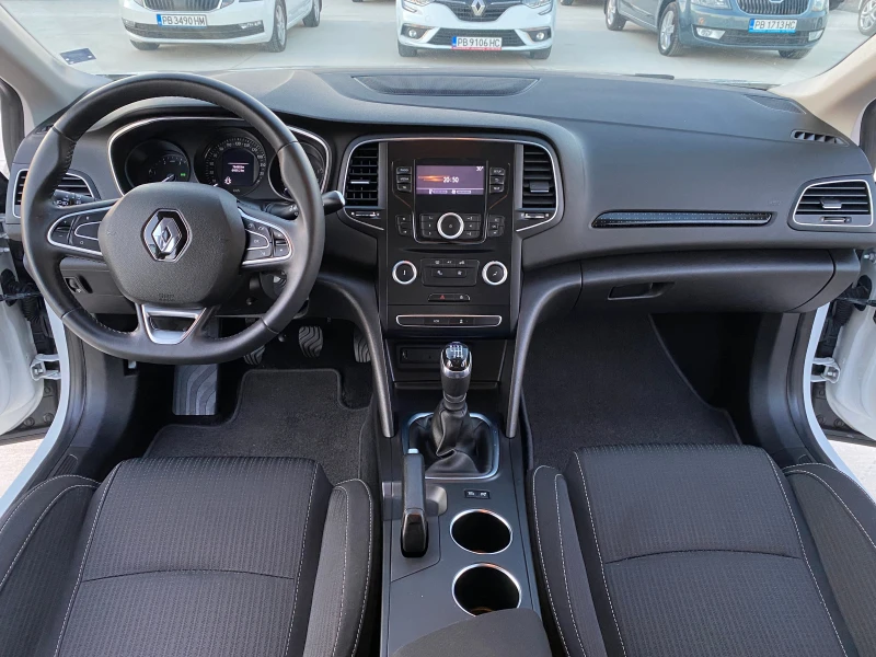 Renault Megane В-Гаранция-6-M/T-110кс, снимка 16 - Автомобили и джипове - 37424497