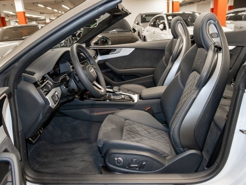Audi S5 Cabrio = Distronic= Rear View Camera Гаранция, снимка 10 - Автомобили и джипове - 46160788