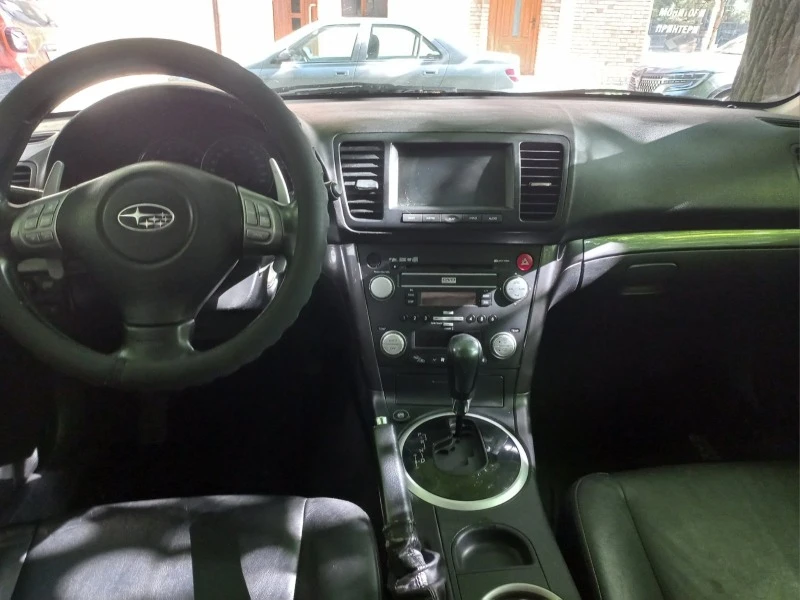 Subaru Outback 2.5 I, снимка 4 - Автомобили и джипове - 47089610