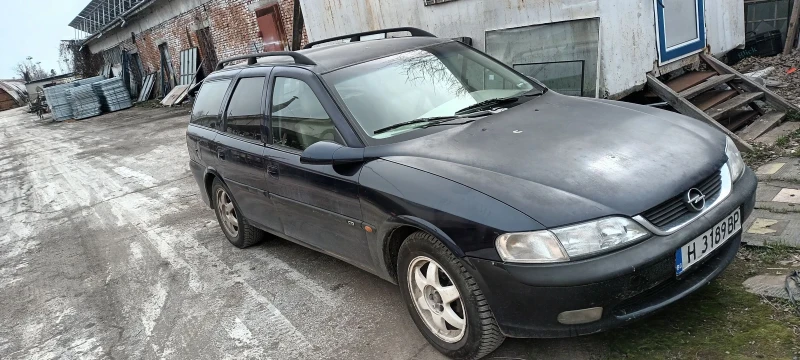 Opel Vectra 1.6 ГАЗ, снимка 3 - Автомобили и джипове - 49460618