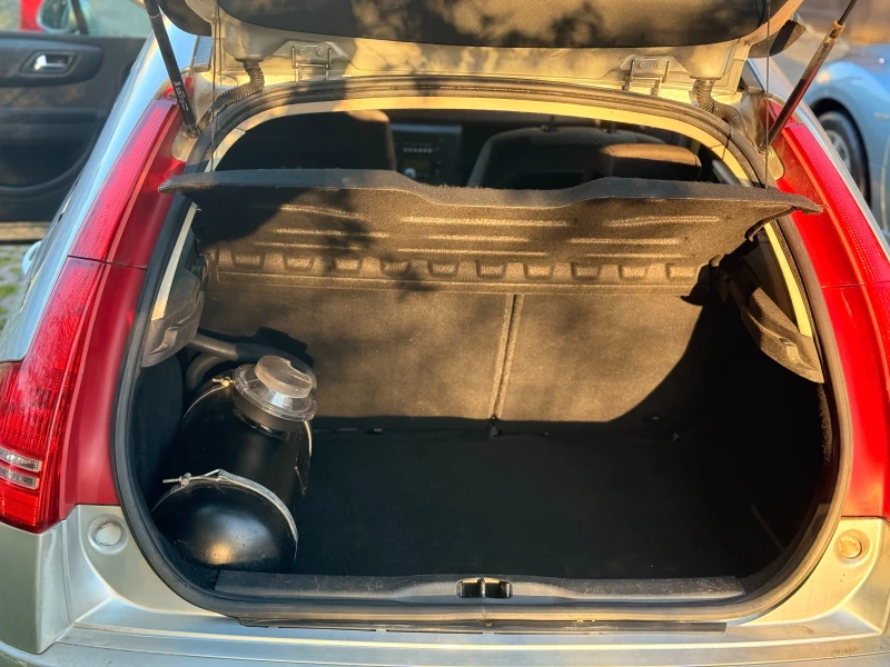 Citroen C4, снимка 13 - Автомобили и джипове - 53337363