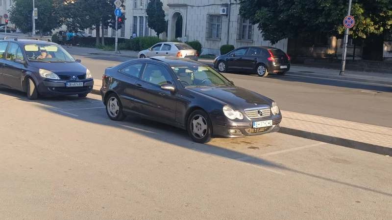 Mercedes-Benz C 220 CDI 150к.с., снимка 2 - Автомобили и джипове - 51375586