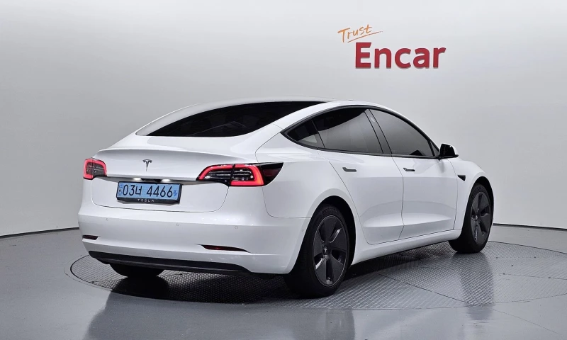 Tesla Model 3 Model 3 Standard Range Plus, снимка 2 - Автомобили и джипове - 51879792
