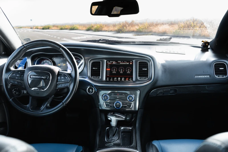 Dodge Charger 5.7 HEMI 420HP, снимка 11 - Автомобили и джипове - 52284580