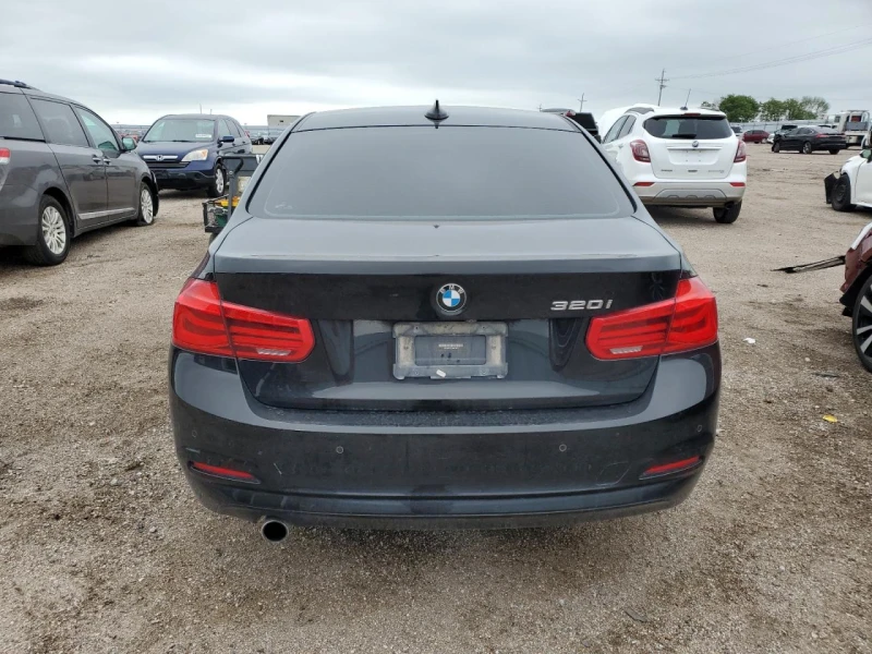 BMW 320 KEYLESS* КАМЕРА* ПОДГРЕВ, снимка 6 - Автомобили и джипове - 52376852