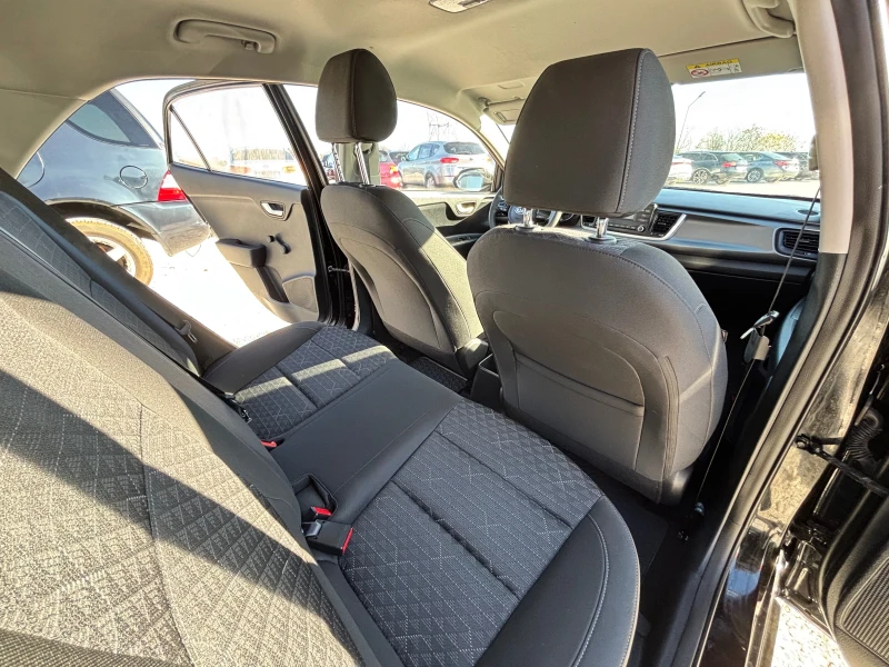 Kia Rio 1.2I/11м.21г./10ХКМ./ЧИСТО НОВА/ЕВРО 6, снимка 8 - Автомобили и джипове - 52398505