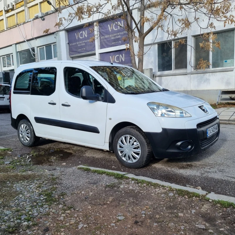 Peugeot Partner 1.6HDI, снимка 2 - Автомобили и джипове - 52636317