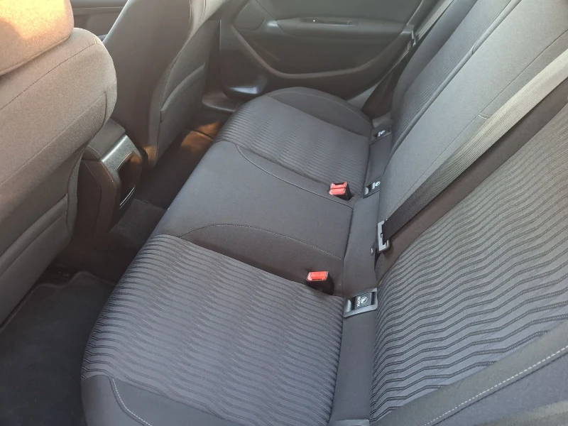 Peugeot 308 1.2benzin* * * facelift* * euro6* * ТОП, снимка 16 - Автомобили и джипове - 52817430