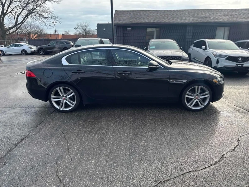 Jaguar XE * Prestige * CARFAX * ЦЕНА ДО БГ, снимка 3 - Автомобили и джипове - 53112698