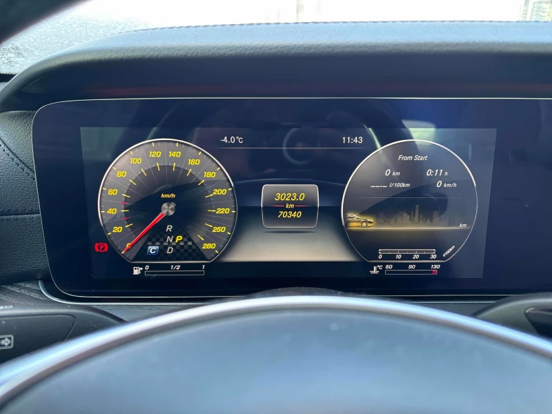 Mercedes-Benz E 43 AMG * 4MATIC* CARFAX* АВТО КРЕДИТ* , снимка 9 - Автомобили и джипове - 53201185