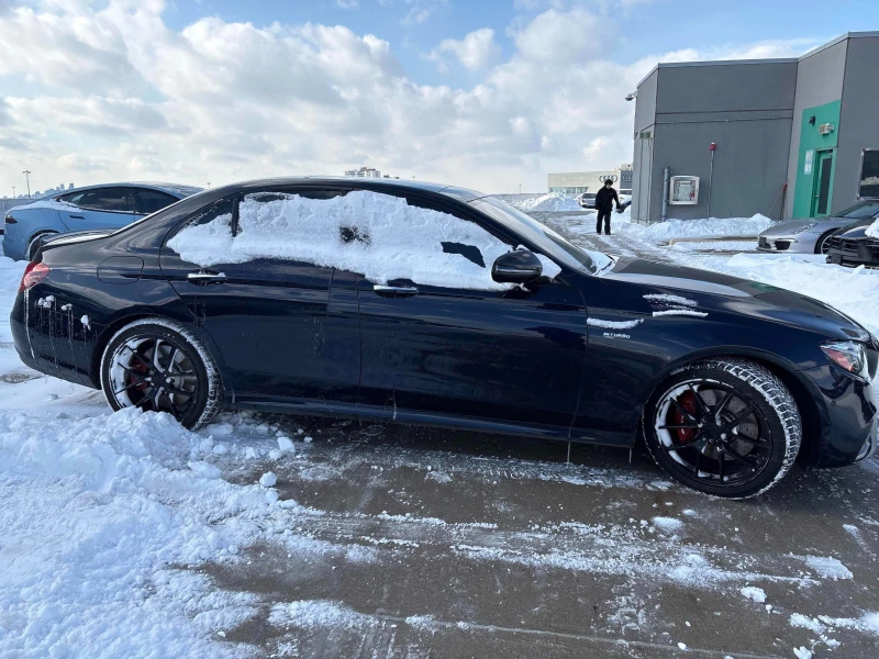 Mercedes-Benz E 43 AMG * 4MATIC* CARFAX* АВТО КРЕДИТ* , снимка 4 - Автомобили и джипове - 53201185