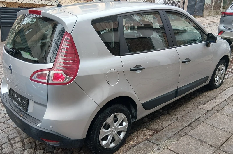 Renault Scenic 3, снимка 5 - Автомобили и джипове - 53387870