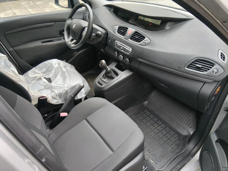 Renault Scenic 3, снимка 8 - Автомобили и джипове - 53387870