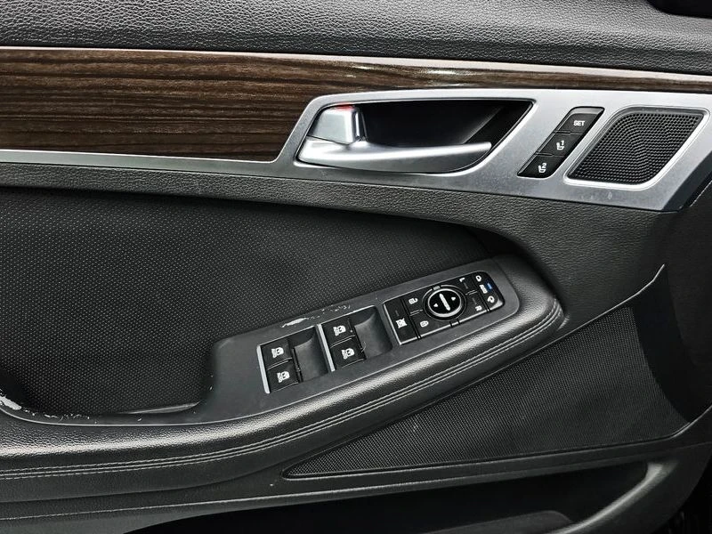 Genesis G80 3.3 Automatic, снимка 7 - Автомобили и джипове - 55598997