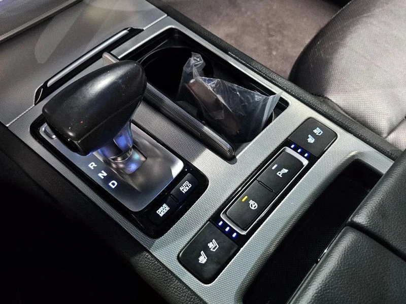 Genesis G80 3.3 Automatic, снимка 12 - Автомобили и джипове - 55598997