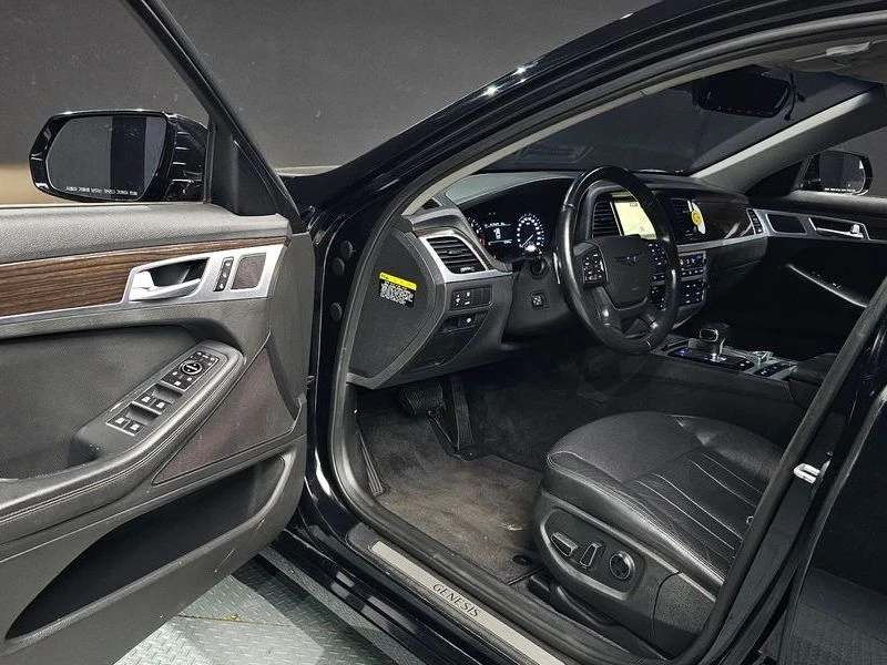 Genesis G80 3.3 Automatic, снимка 6 - Автомобили и джипове - 55598997