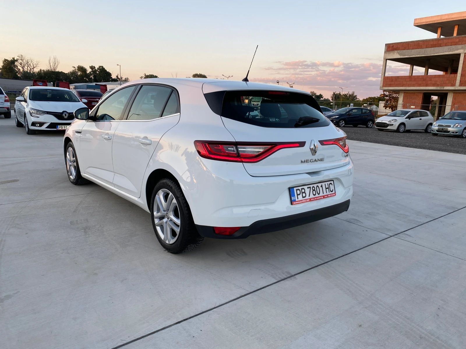 Renault Megane С-Гаранция-6-M/T-110кс - изображение 4