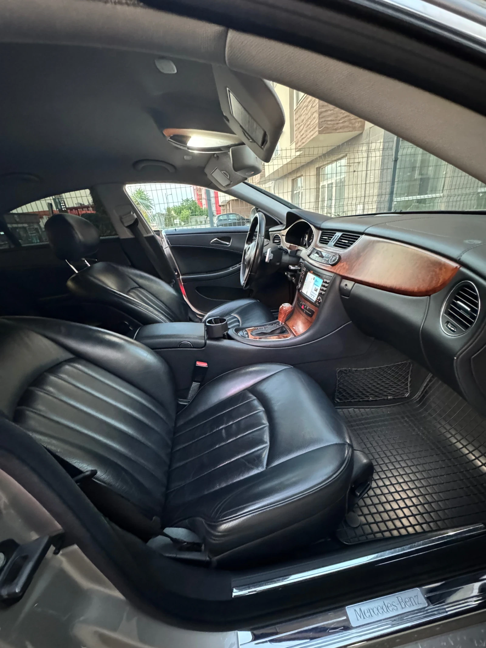Mercedes-Benz CLS 320  - изображение 10