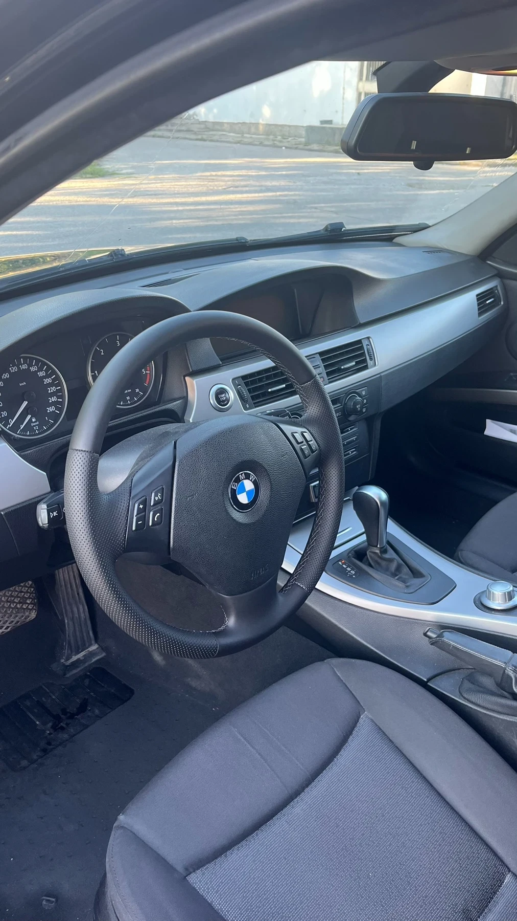 BMW 320 2.0D 163кс. Автоматик - изображение 4