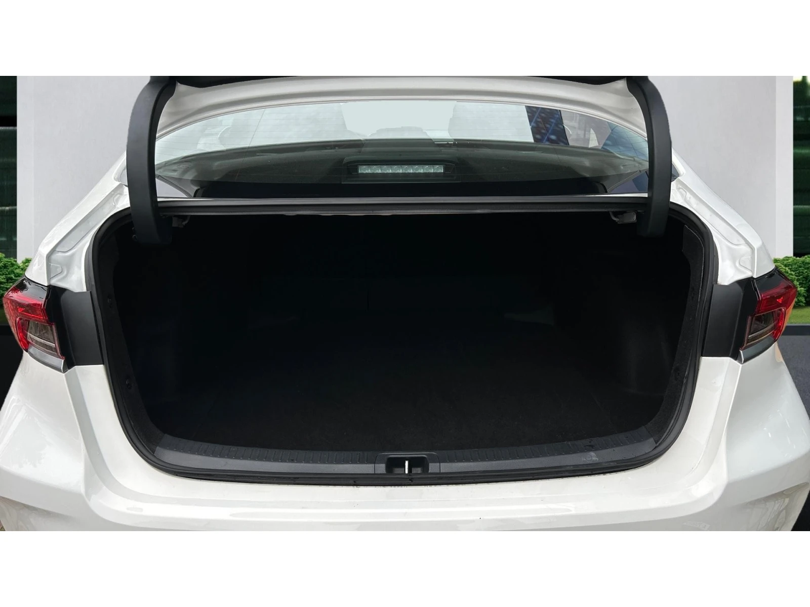 Toyota Corolla Месечна вноска от 390 лв. - изображение 10